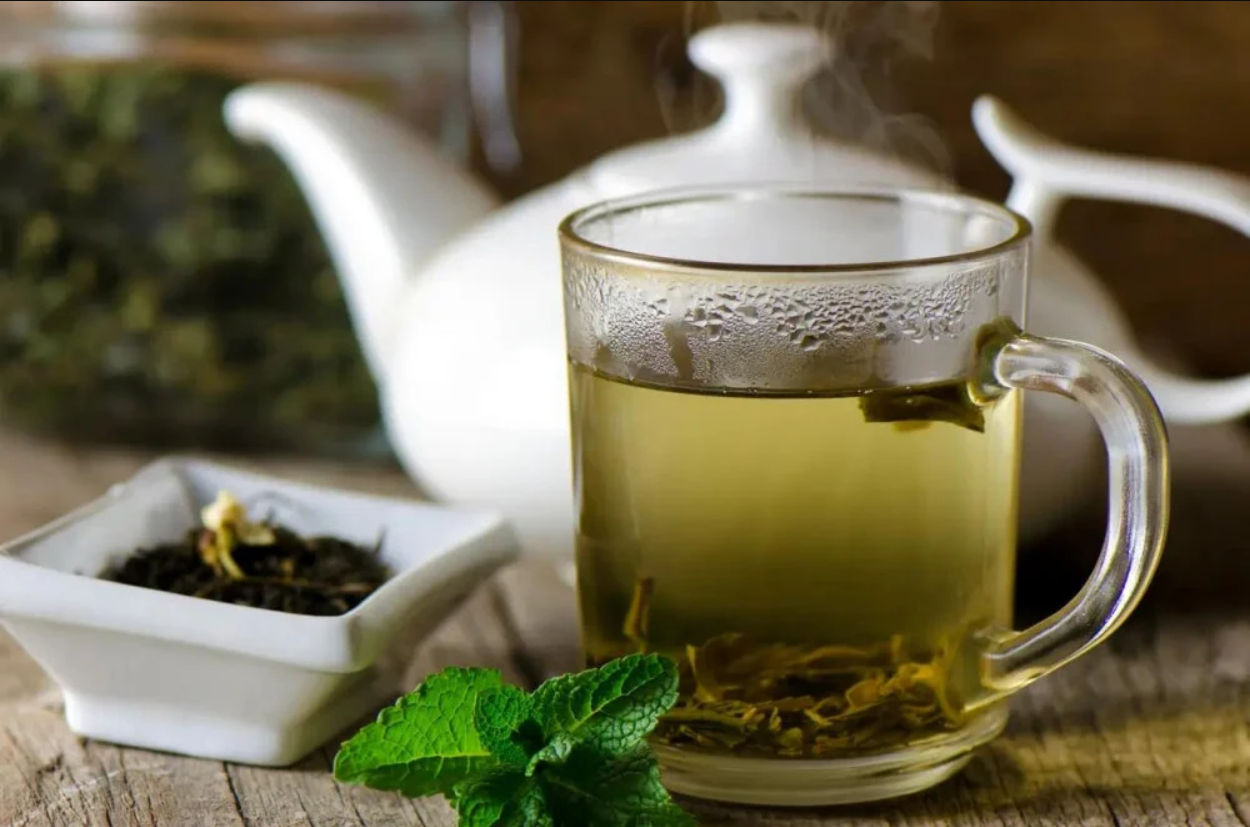 شاي اخضر بالنعناع